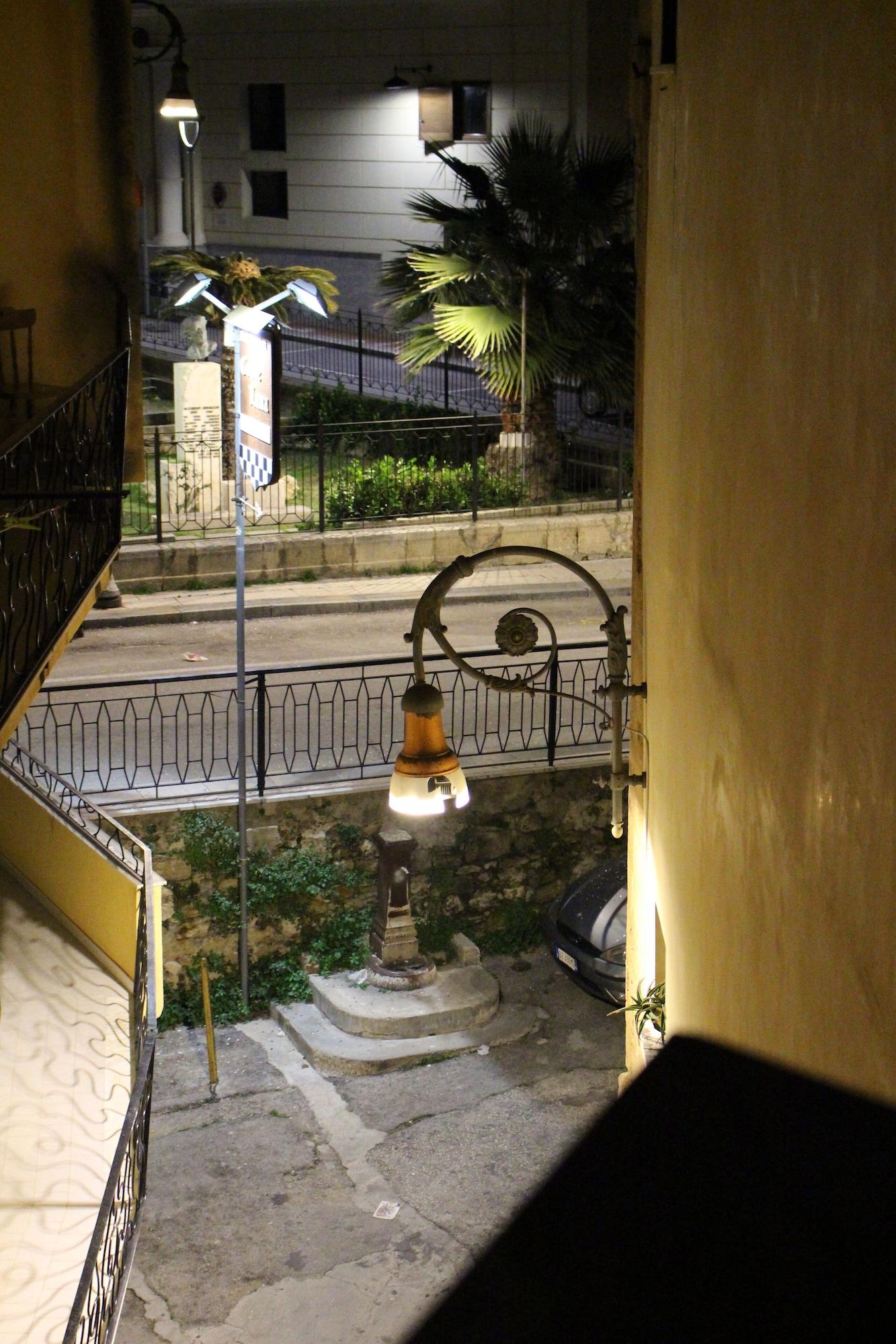 Conte Luna Bed & Breakfast 3*